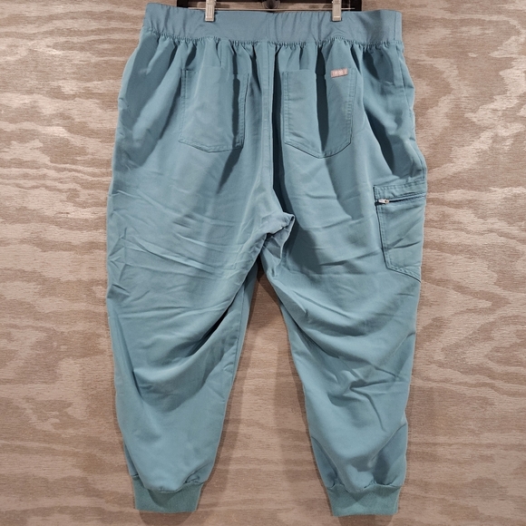 Figs SZ 4XL/P PO# 4221 Zamora Jogger Professional Medical Scrubs - Picture 2 of 14